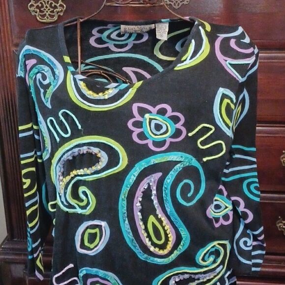 Lifestyle Women's Top   - Picture 2 of 5